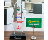 Kỷ Niệm Chương Hình Chóp Cạnh TD-123