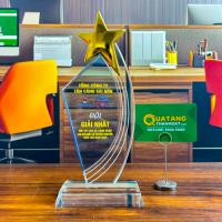 Cúp Thuỷ Tinh Hình Cánh Buồm Đính Ngôi Sao - TD-043