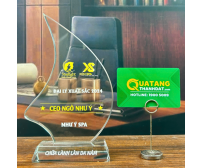 Kỷ Niệm Chương Thuỷ Tinh Cánh Buồm Nhọn TD-08