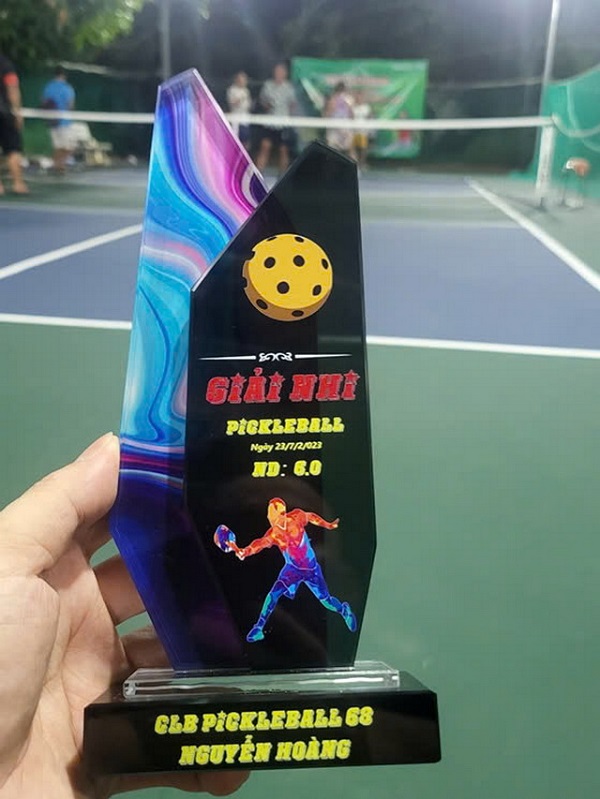 Kinh nghiệm chọn đơn vị sản xuất Cúp Pickleball