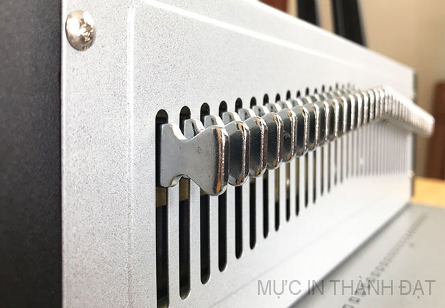 Các bánh răng để bỏ lỗ dập giấy